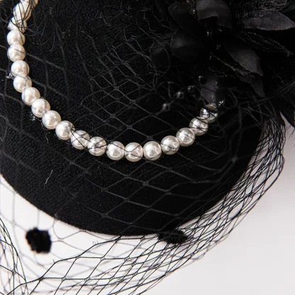 Vintage-style Cocktail Hat with Mesh Veil - Image 5